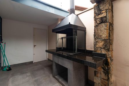 Casa à venda com 432m², 5 quartos e 4 vagasChurrasqueira