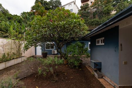 Casa à venda com 432m², 5 quartos e 4 vagasQuarto 2