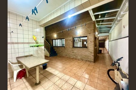 Casa à venda com 230m², 4 quartos e 4 vagasQuintal