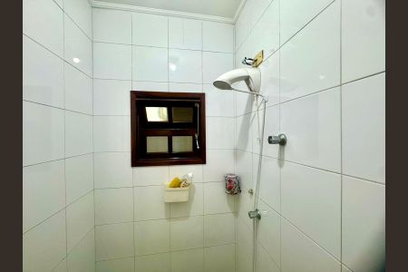 Casa à venda com 230m², 4 quartos e 4 vagasBanheiro 3