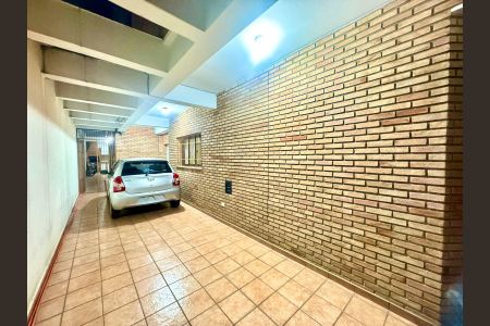 Casa à venda com 230m², 4 quartos e 4 vagasGaragem