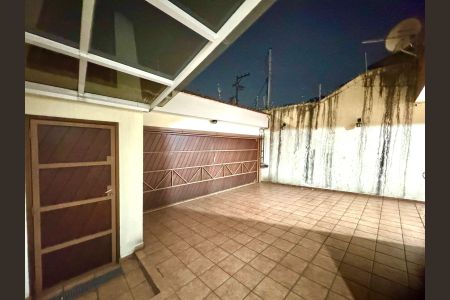 Casa à venda com 230m², 4 quartos e 4 vagasGaragem