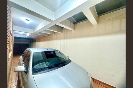 Casa à venda com 230m², 4 quartos e 4 vagasGaragem