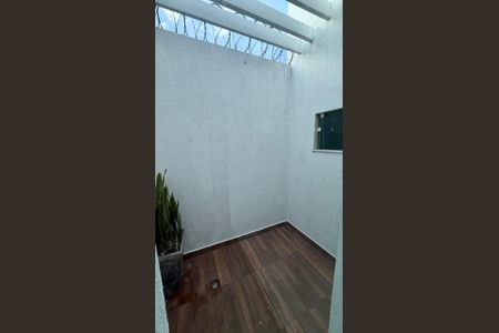 Casa para alugar com 220m², 3 quartos e 5 vagas