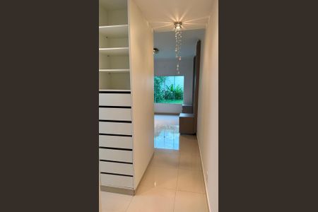 Casa para alugar com 220m², 3 quartos e 5 vagas Casa para alugar com 220m², 3 quartos e 5 vagasQuarto