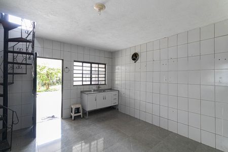 Casa à venda com 73m², 3 quartos e 3 vagas Casa à venda com 73m², 3 quartos e 3 vagasCozinha