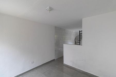 Casa para alugar com 50m², 1 quarto e 1 vagaSala e Cozinha 