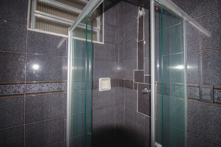 Apartamento à venda com 75m², 2 quartos e 1 vaga Apartamento à venda com 75m², 2 quartos e 1 vagaBanheiro