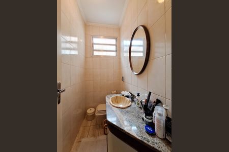 Casa à venda com 130m², 4 quartos e 2 vagasLavabo