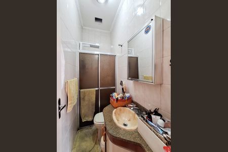 Casa à venda com 130m², 4 quartos e 2 vagasBanheiro quarto 1