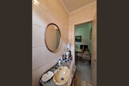 Casa à venda com 130m², 4 quartos e 2 vagasLavabo