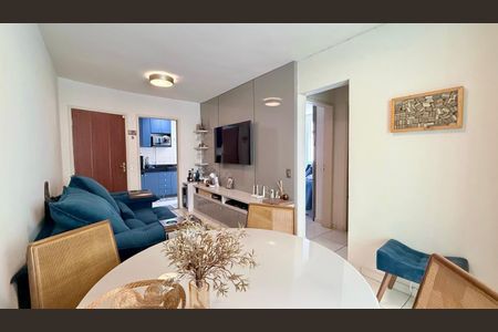 Apartamento à venda com 2 quartos, 70m² em João Pinheiro, Belo Horizonte