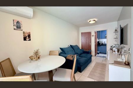 Apartamento à venda com 2 quartos, 70m² em João Pinheiro, Belo Horizonte