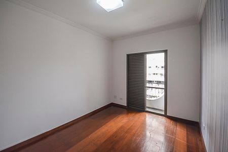 Apartamento para alugar com 260m², 3 quartos e 3 vagas Apartamento para alugar com 260m², 3 quartos e 3 vagasQuarto