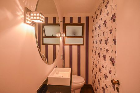 Apartamento para alugar com 260m², 3 quartos e 3 vagas Apartamento para alugar com 260m², 3 quartos e 3 vagasLavabo