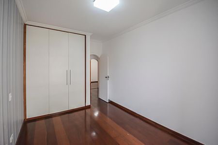 Apartamento para alugar com 260m², 3 quartos e 3 vagas Apartamento para alugar com 260m², 3 quartos e 3 vagasQuarto
