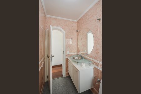 Apartamento para alugar com 260m², 3 quartos e 3 vagas Apartamento para alugar com 260m², 3 quartos e 3 vagasBanheiro da Suíte 2