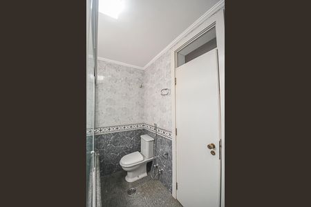 Apartamento para alugar com 260m², 3 quartos e 3 vagas Apartamento para alugar com 260m², 3 quartos e 3 vagasBanheiro da Suíte 1