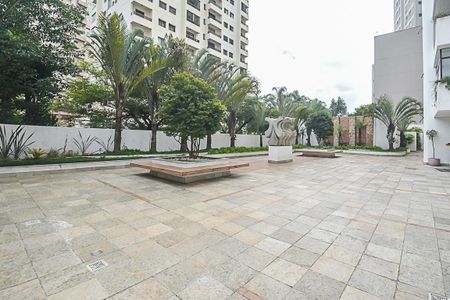 Apartamento para alugar com 260m², 3 quartos e 3 vagas Apartamento para alugar com 260m², 3 quartos e 3 vagasÁrea comum