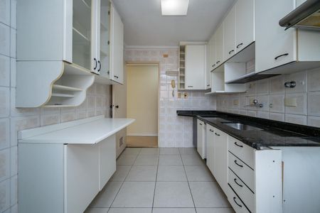 Apartamento à venda com 74m², 3 quartos e 2 vagas Apartamento à venda com 74m², 3 quartos e 2 vagasCozinha