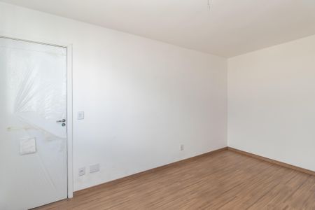 Apartamento à venda com 120m², 3 quartos e 2 vagas Apartamento à venda com 120m², 3 quartos e 2 vagasQuarto 2