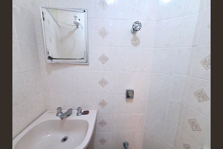 Apartamento para alugar com 72m², 2 quartos e 1 vaga Apartamento para alugar com 72m², 2 quartos e 1 vagaBanheiro