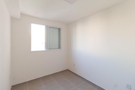 Quarto 2 de apartamento para alugar com 2 quartos, 42m² em Jardim Boa Vista (zona Oeste), Osasco
