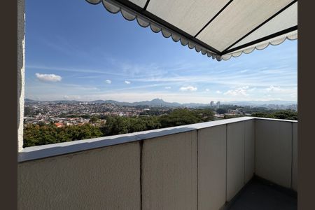 Apartamento à venda com 41m², 1 quarto e sem vaga Apartamento à venda com 41m², 1 quarto e sem vagaVaranda