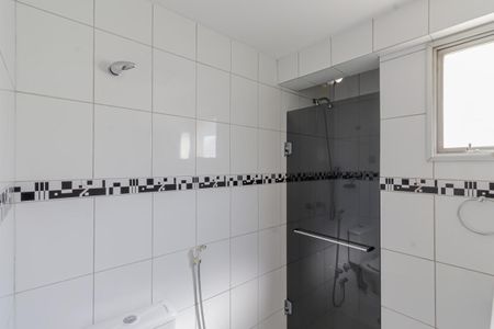 Banheiro de apartamento para alugar com 2 quartos, 65m² em Vila Olímpia, São Paulo