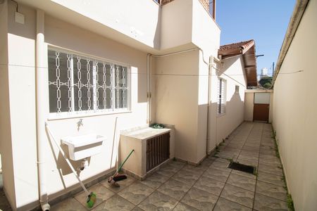 Casa à venda com 180m², 3 quartos e 1 vagaQUINTAL E ÁREA DE SERVIÇO
