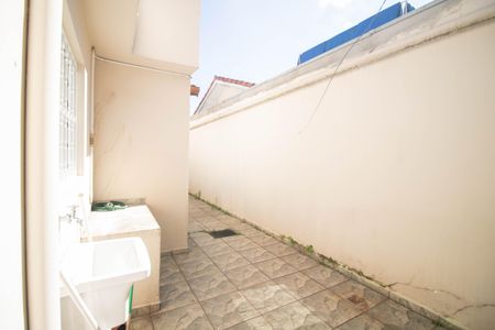 Casa à venda com 180m², 3 quartos e 1 vagaQUINTAL E ÁREA DE SERVIÇO