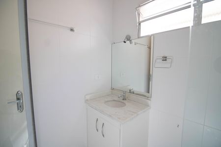 Casa à venda com 180m², 3 quartos e 1 vagaBANHEIRO