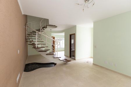 Casa para alugar com 141m², 3 quartos e 2 vagasSala 