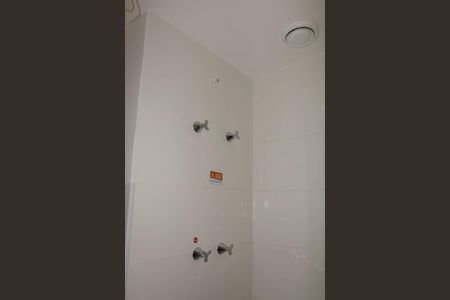 Apartamento para alugar com 49m², 2 quartos e sem vaga Apartamento para alugar com 49m², 2 quartos e sem vagaBanheiro