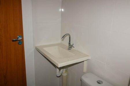 Apartamento para alugar com 49m², 2 quartos e sem vaga Apartamento para alugar com 49m², 2 quartos e sem vagaBanheiro