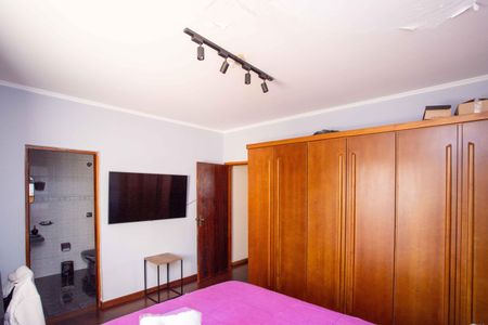 Casa à venda com 145m², 3 quartos e 3 vagasQuarto Suíte