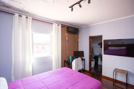 Casa à venda com 145m², 3 quartos e 3 vagasQuarto Suíte