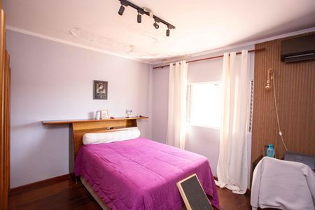 Casa à venda com 145m², 3 quartos e 3 vagasQuarto Suíte