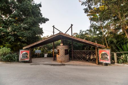 Casa de condomínio à venda com 157m², 3 quartos e 2 vagasVista da Rua