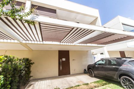 Casa de condomínio à venda com 157m², 3 quartos e 2 vagasGaragem