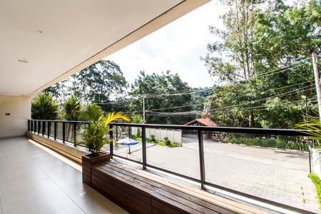 Casa de condomínio à venda com 157m², 3 quartos e 2 vagasVaranda