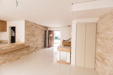 Sala  de casa de condomínio à venda com 3 quartos, 157m² em Alphaville, Santana de Parnaíba