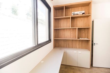 Casa de condomínio à venda com 157m², 3 quartos e 2 vagasSuíte 3