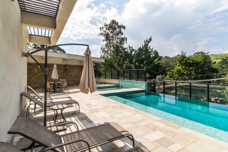 Casa de condomínio à venda com 157m², 3 quartos e 2 vagasPiscina
