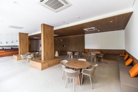 Casa de condomínio à venda com 157m², 3 quartos e 2 vagasÁrea comum - Salão de festas