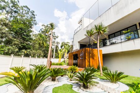 Casa de condomínio à venda com 157m², 3 quartos e 2 vagasMercado 