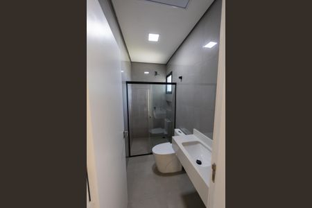 Casa de condomínio à venda com 179m², 3 quartos e 4 vagasBanheiro da Suíte