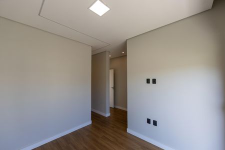 Casa de condomínio à venda com 179m², 3 quartos e 4 vagasSuite