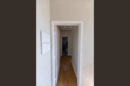 Casa de condomínio à venda com 179m², 3 quartos e 4 vagasEntrada da suite