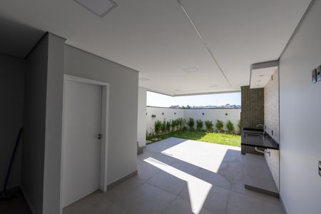 Casa de condomínio à venda com 179m², 3 quartos e 4 vagasÁrea gourmet e Quintal